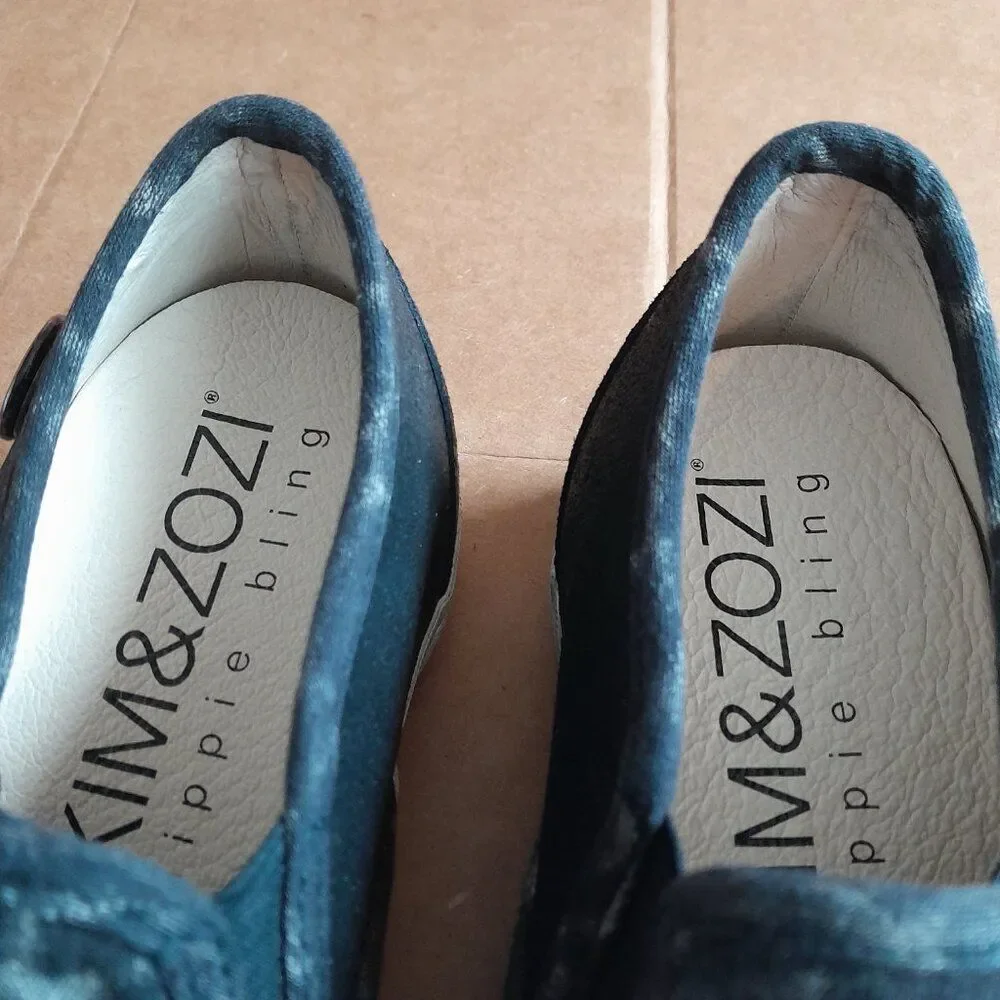 Kim & Zozi Hippie Bling Leather & Canvas Navy Buttoned Loafers Size 6